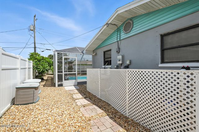 15 Longfellow Circle, Ormond Beach, FL 32176