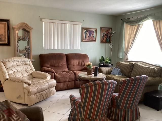 4915 NW 47th Terrace, Tamarac, FL 33319