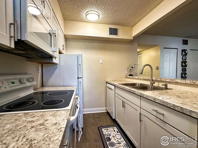 1705 Heatheridge Road 105, Fort Collins, CO 80526