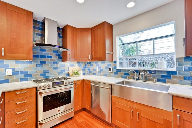 2110 Windrose Place, Mountain View, CA 94043