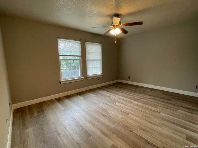 387 COPPER POINT DR, New Braunfels, TX 78130