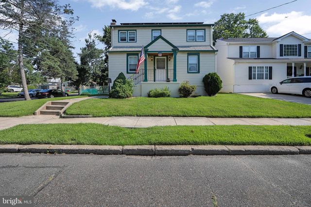 136 LINCOLN AVENUE, West Collingswood Heights, NJ 08059