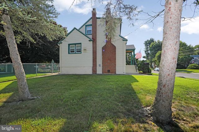 136 LINCOLN AVENUE, West Collingswood Heights, NJ 08059