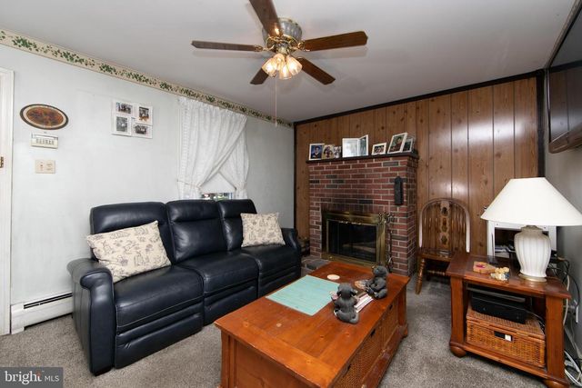 136 LINCOLN AVENUE, West Collingswood Heights, NJ 08059