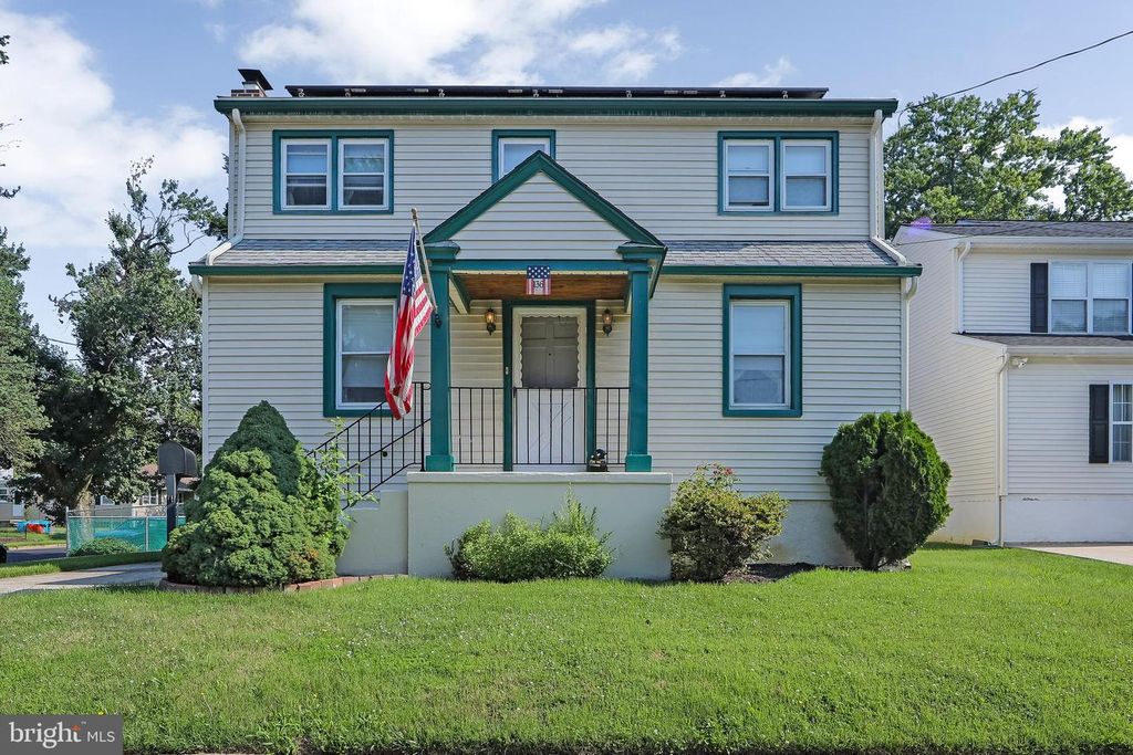 136 LINCOLN AVENUE, West Collingswood Heights, NJ 08059