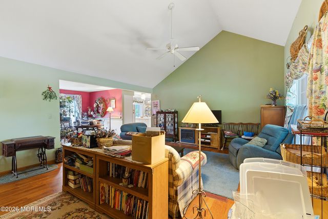 2289 Mount Hood Lane, Toms River, NJ 08753