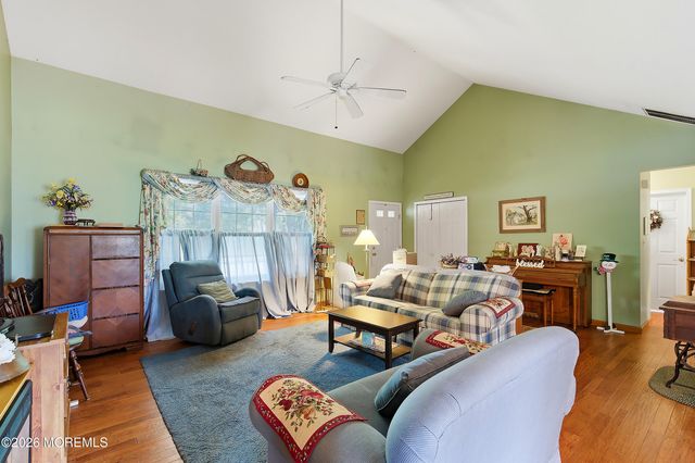 2289 Mount Hood Lane, Toms River, NJ 08753
