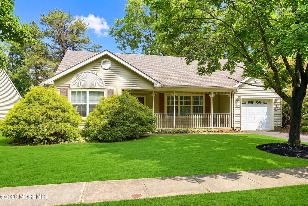 2289 Mount Hood Lane, Toms River, NJ 08753