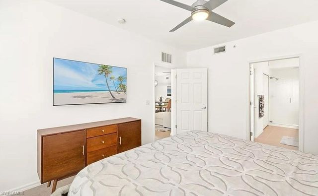 1315 Henley ST 1006, Naples, FL 34105