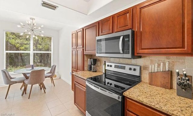 1315 Henley ST 1006, Naples, FL 34105