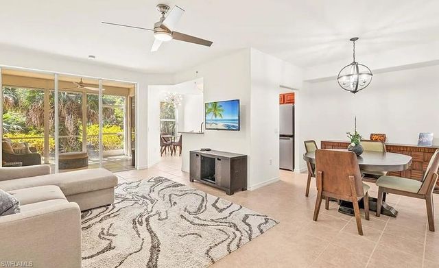 1315 Henley ST 1006, Naples, FL 34105