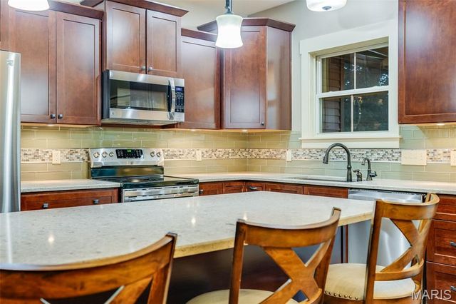 8914 Wheat Drive, Troy, IL 62294