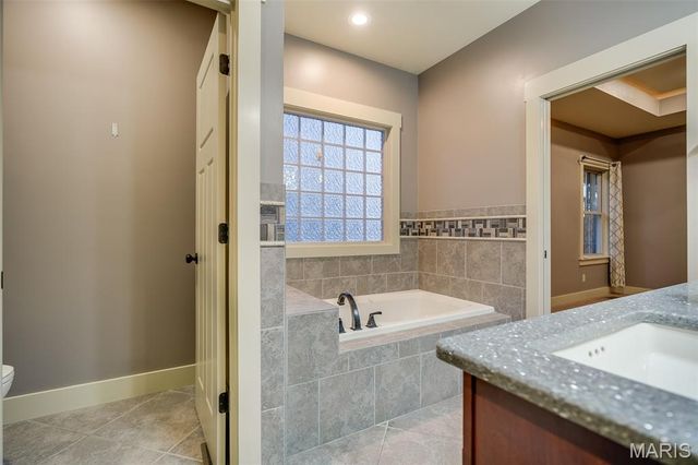 8914 Wheat Drive, Troy, IL 62294