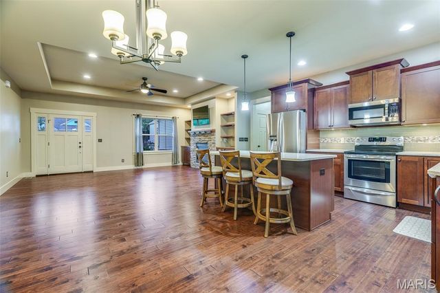 8914 Wheat Drive, Troy, IL 62294