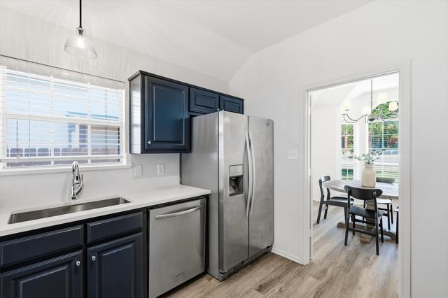 1432 Saint Gallen Lane, Lewisville, TX 75067