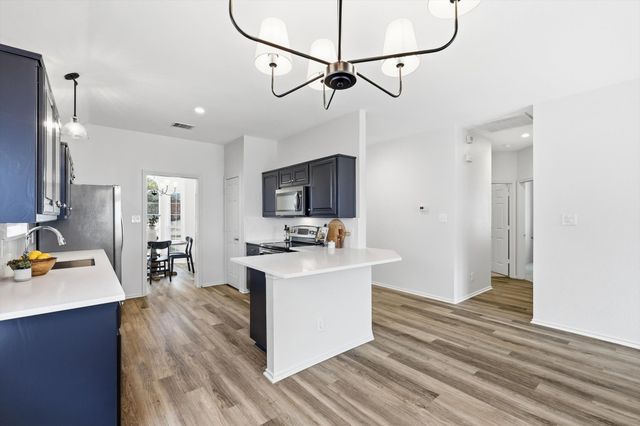 1432 Saint Gallen Lane, Lewisville, TX 75067