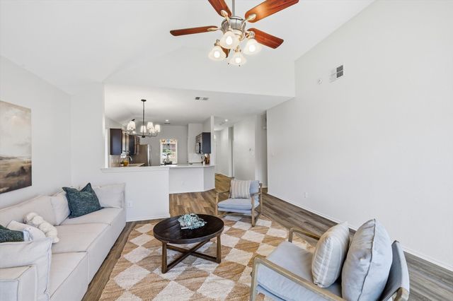 1432 Saint Gallen Lane, Lewisville, TX 75067