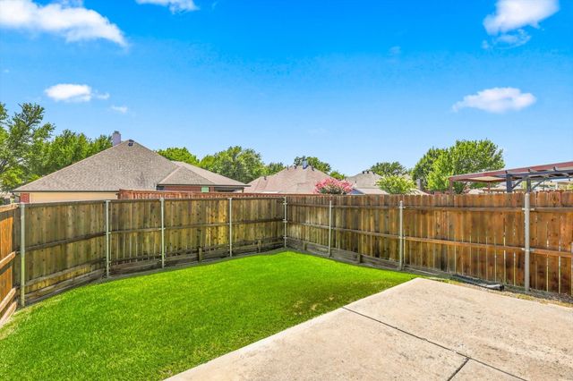 1432 Saint Gallen Lane, Lewisville, TX 75067