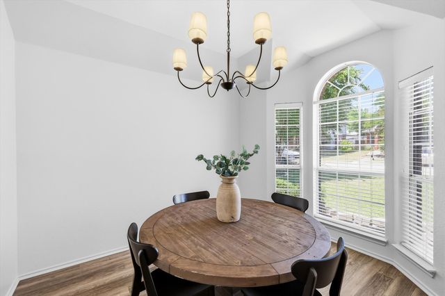 1432 Saint Gallen Lane, Lewisville, TX 75067
