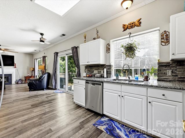 100 Aylesbury Lane, Indian Trail, NC 28079