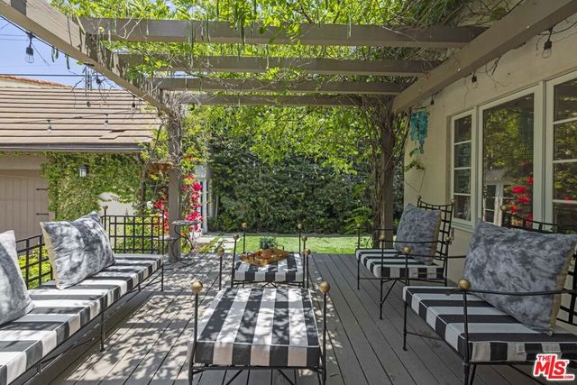 736 S Cloverdale Avenue, Los Angeles, CA 90036