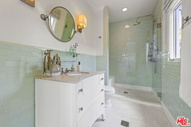 736 S Cloverdale Avenue, Los Angeles, CA 90036