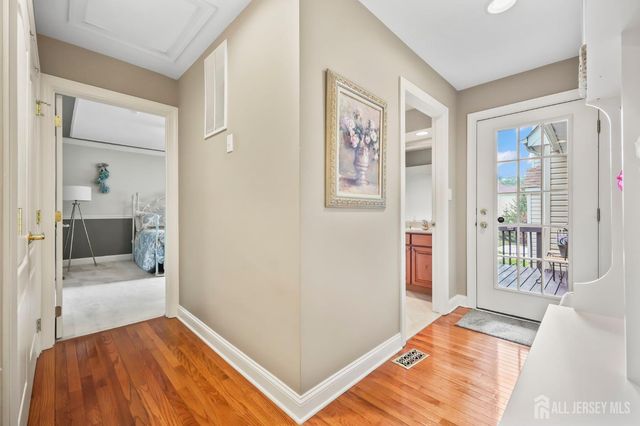 4 Breckenridge Court, Freehold, NJ 07728