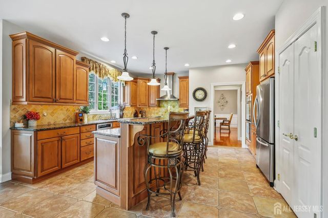 4 Breckenridge Court, Freehold, NJ 07728