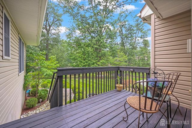 4 Breckenridge Court, Freehold, NJ 07728