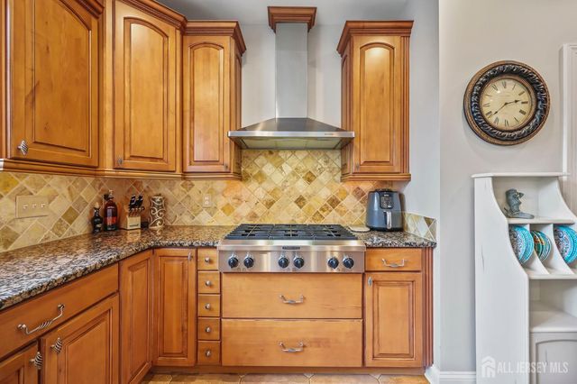 4 Breckenridge Court, Freehold, NJ 07728