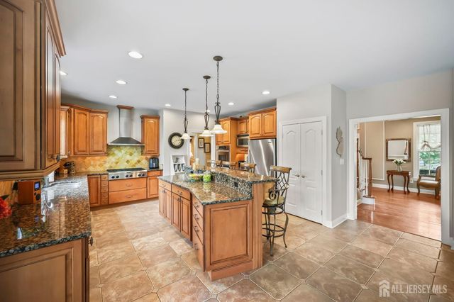 4 Breckenridge Court, Freehold, NJ 07728