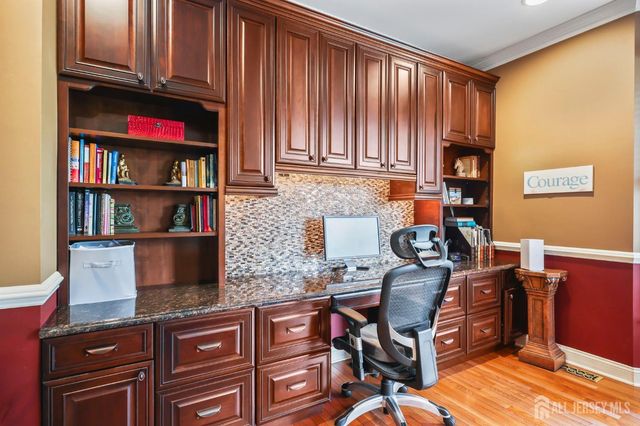 4 Breckenridge Court, Freehold, NJ 07728