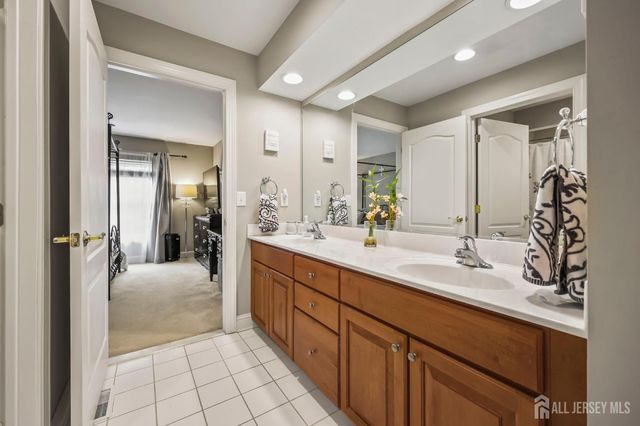 4 Breckenridge Court, Freehold, NJ 07728