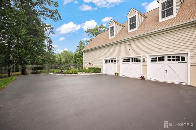 4 Breckenridge Court, Freehold, NJ 07728