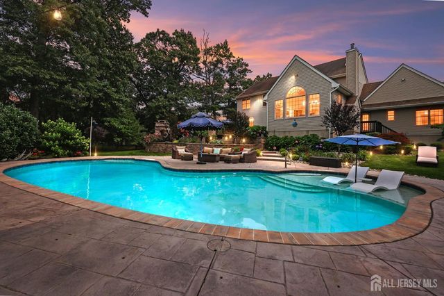 4 Breckenridge Court, Freehold, NJ 07728