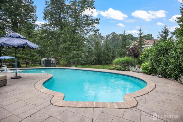 4 Breckenridge Court, Freehold, NJ 07728
