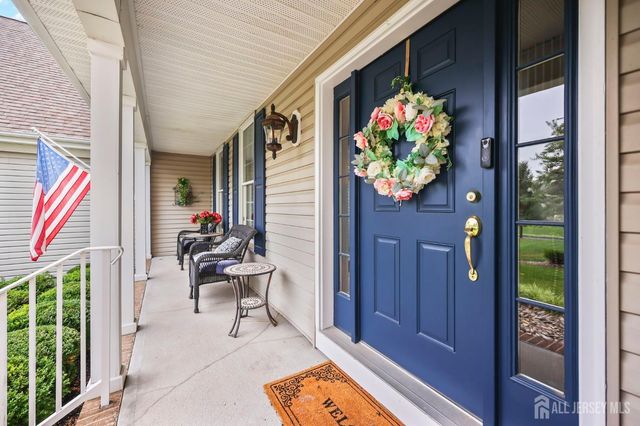 4 Breckenridge Court, Freehold, NJ 07728