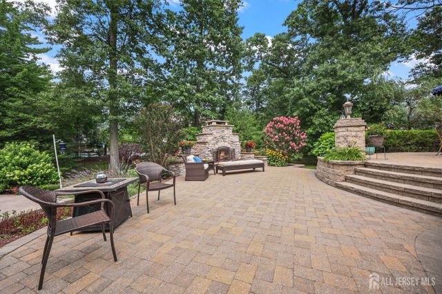 4 Breckenridge Court, Freehold, NJ 07728