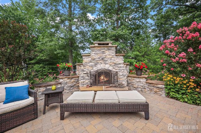 4 Breckenridge Court, Freehold, NJ 07728