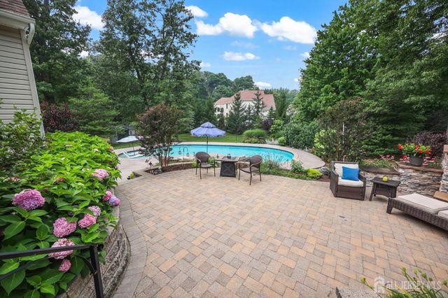4 Breckenridge Court, Freehold, NJ 07728
