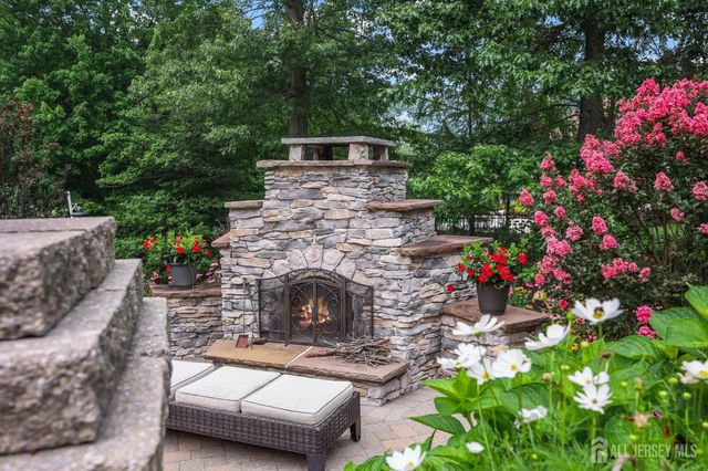 4 Breckenridge Court, Freehold, NJ 07728