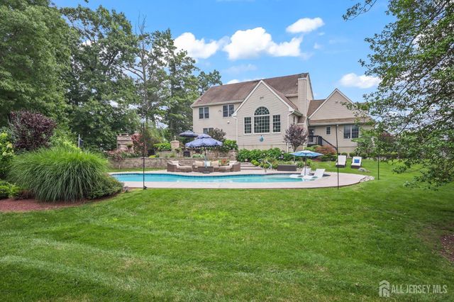 4 Breckenridge Court, Freehold, NJ 07728