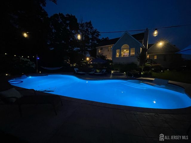 4 Breckenridge Court, Freehold, NJ 07728
