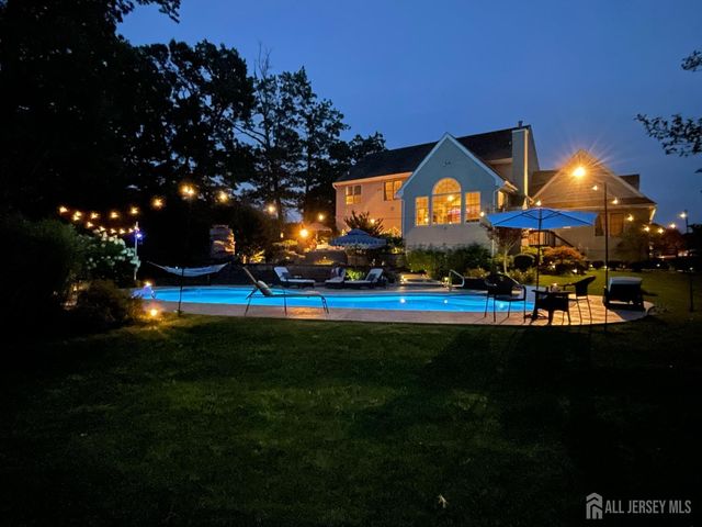 4 Breckenridge Court, Freehold, NJ 07728