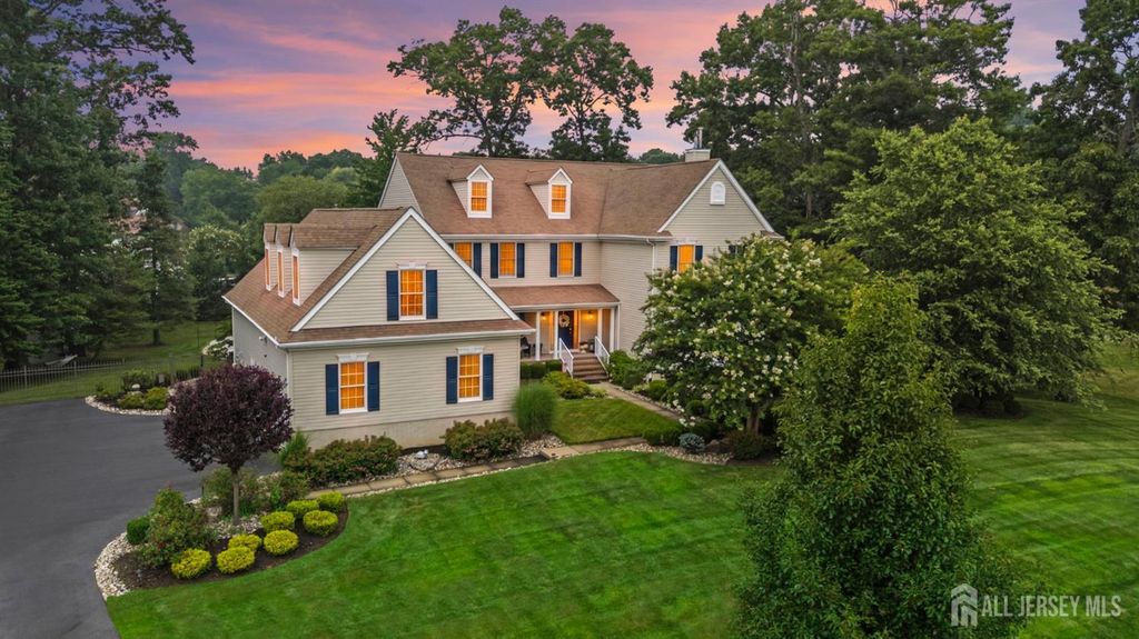 4 Breckenridge Court, Freehold, NJ 07728