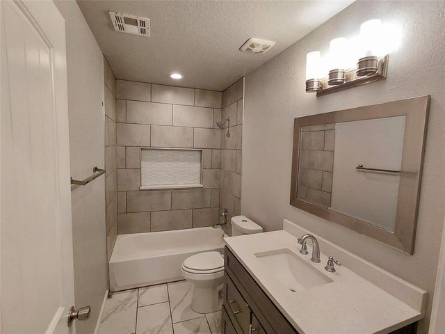 17620 Iron Lane, Edmond, OK 73012