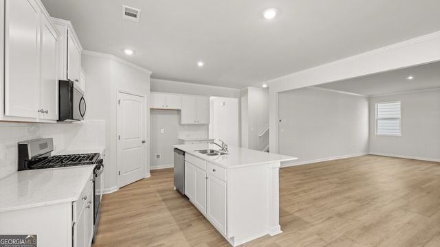 128 King Village, Braselton, GA 30517