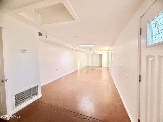 7340 N 7th Avenue, Phoenix, AZ 85021