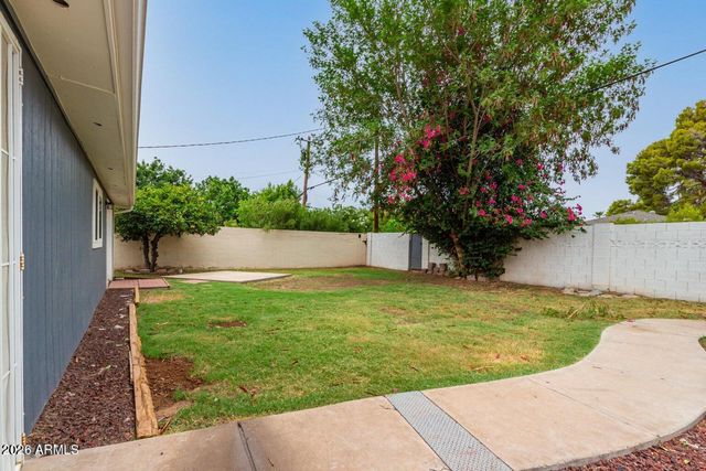 7340 N 7th Avenue, Phoenix, AZ 85021