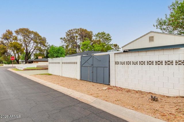 7340 N 7th Avenue, Phoenix, AZ 85021